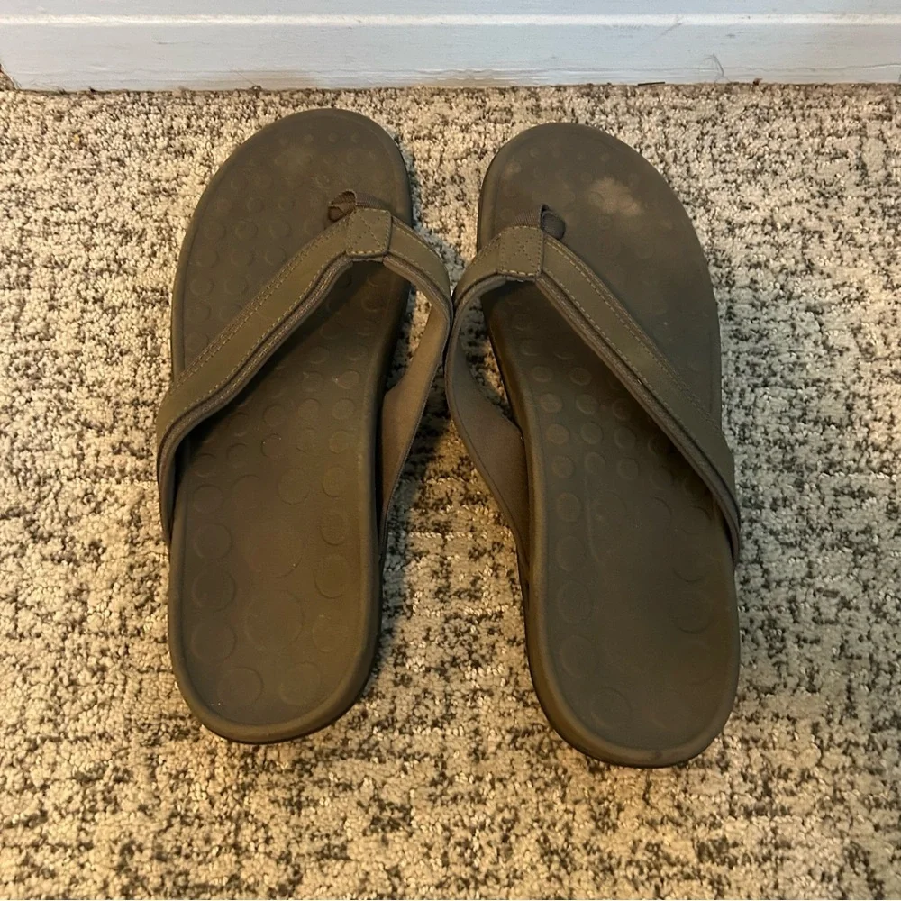 Vionic Metallic Brown Tide Toe Post Thong Sandals Size 13 Men’s